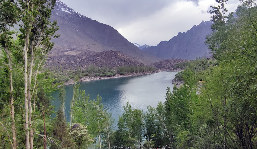 Upper Kachura Lake
