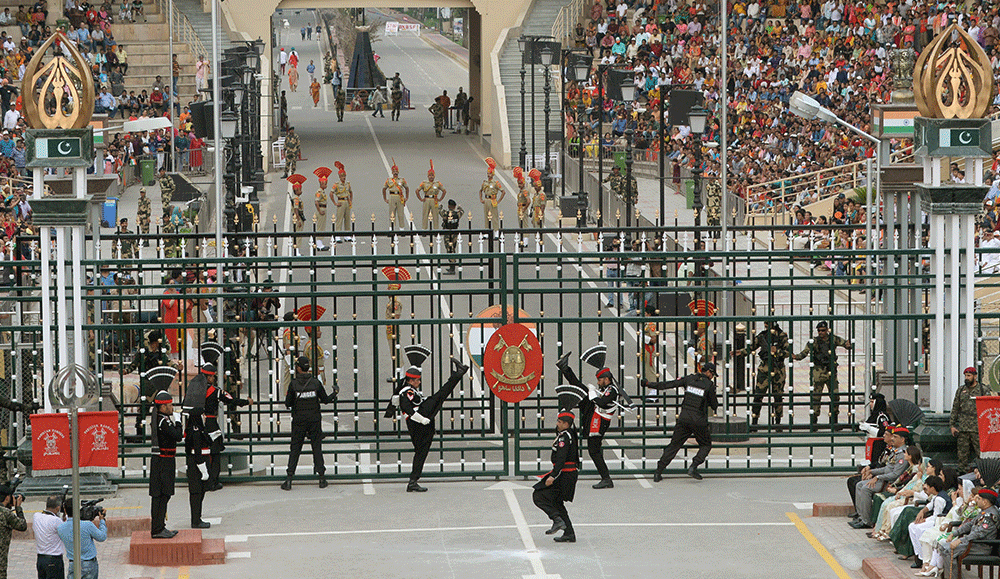 Wahga (Pakistan-India) Border Flag Lowering Ceremony